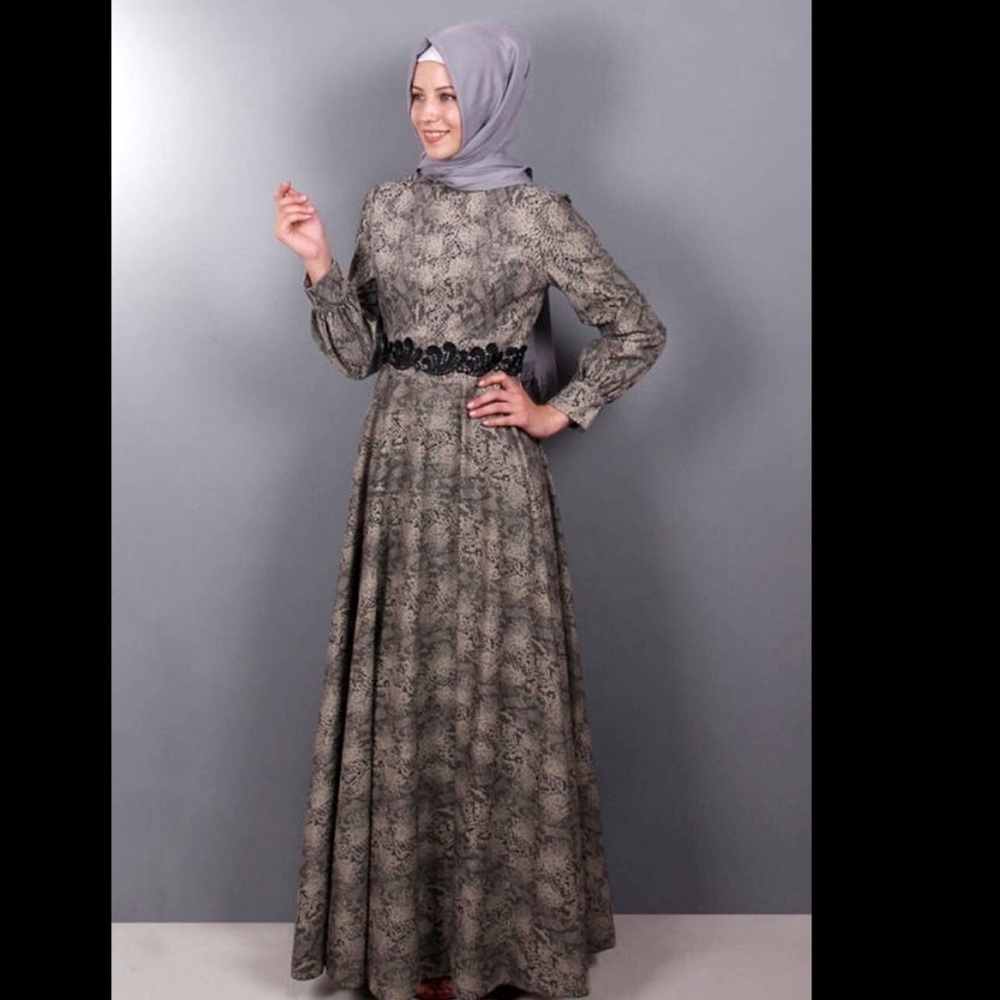 Maxi Snake print Modest/European dress
